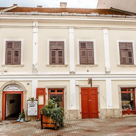 Kiraly40 Pécs