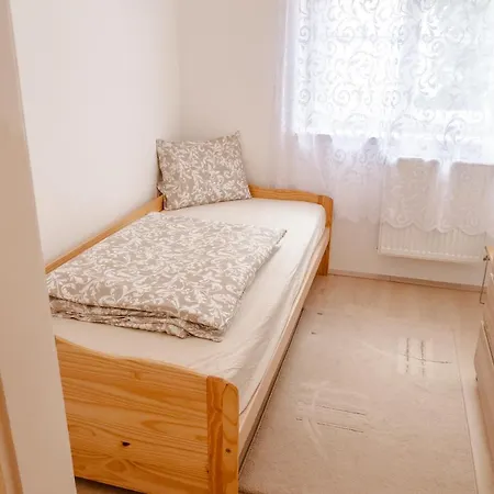 Kiraly40 * Pécs